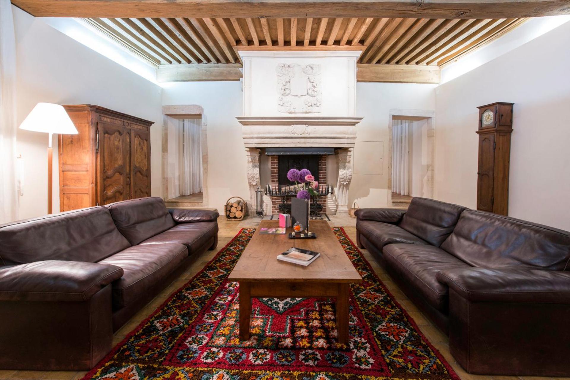 Hotel-Restaurant Le Chateau De Besseuil, Macon Nord - Teritoria Clessé Eksteriør bilde