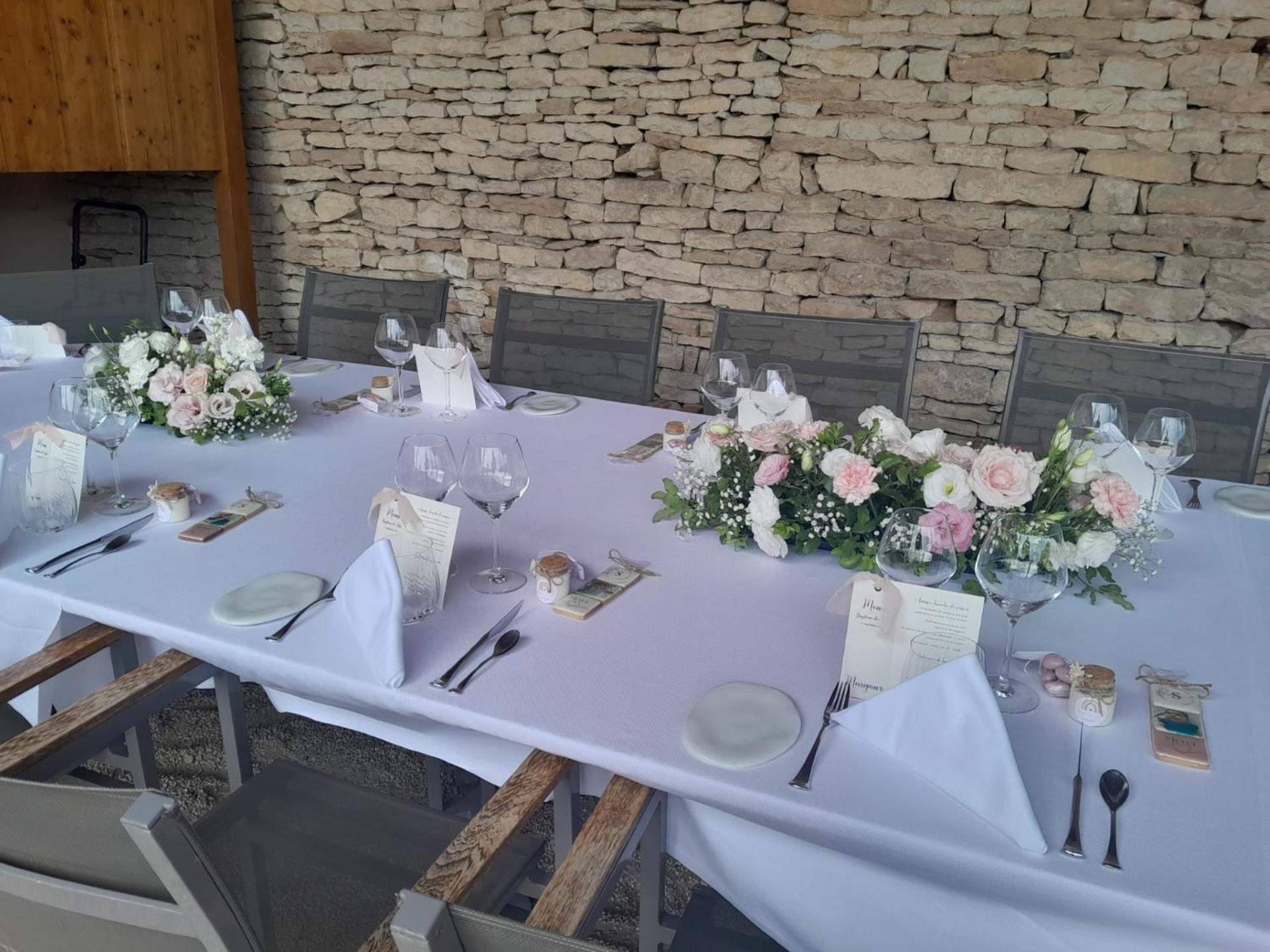 Hotel-Restaurant Le Chateau De Besseuil, Macon Nord - Teritoria Clessé Eksteriør bilde